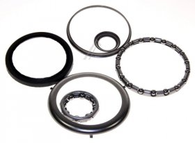 Assorted O rings - Kw712683 Set Of Shims & Ball Race (on Km260 Series Use From Date Cod [Delonghi]